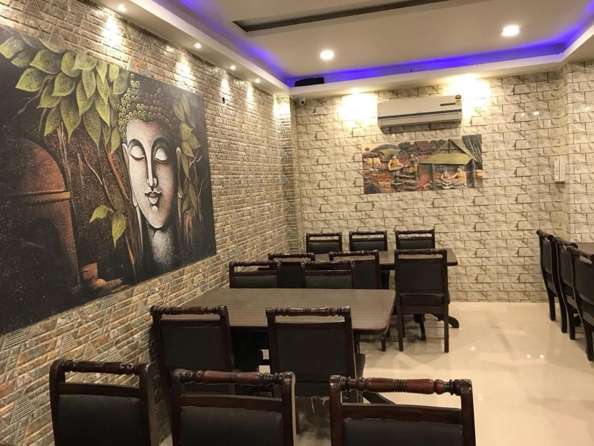 Sri Mayuri Hotel Hyderabad