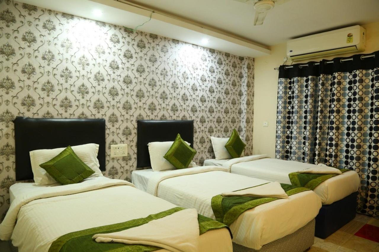 Sri Mayuri Hotel 2*