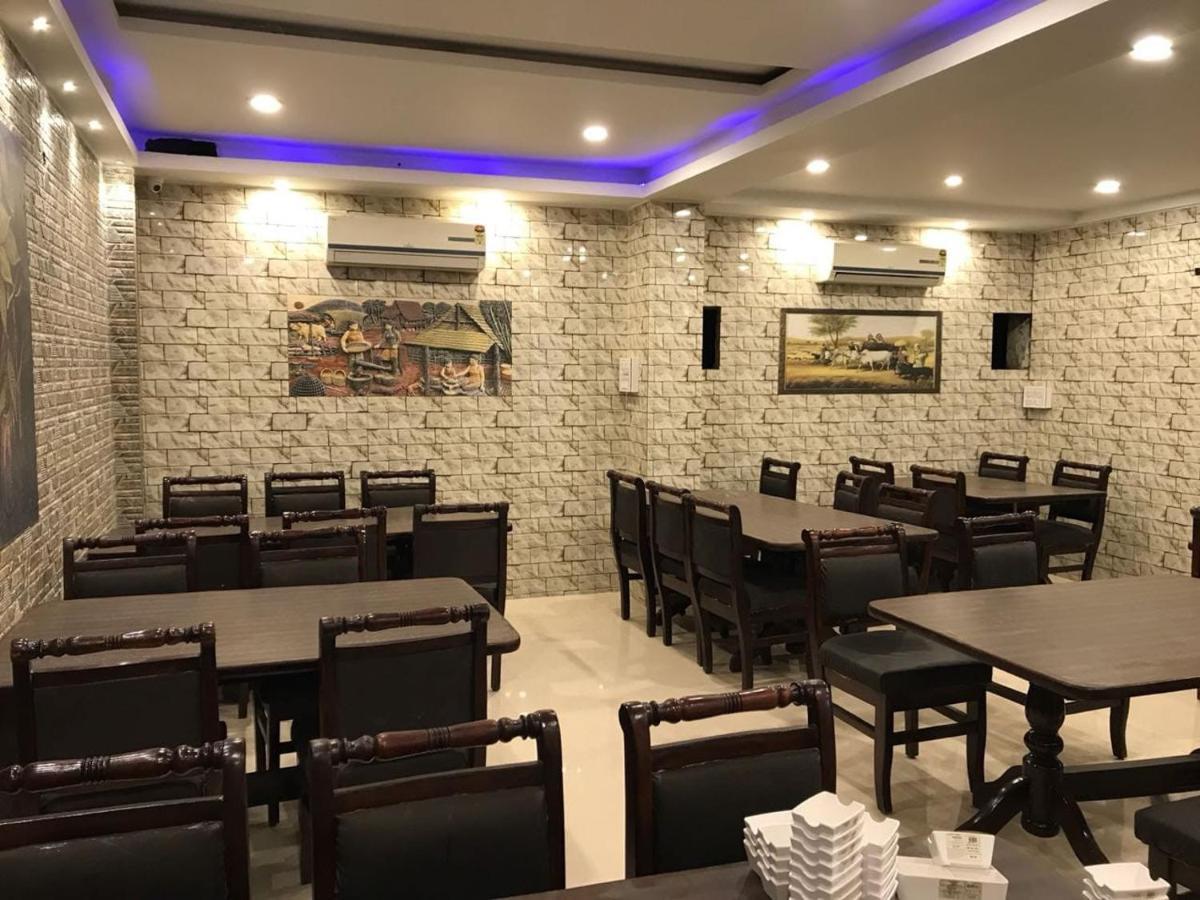 Hotel Sri Mayuri
